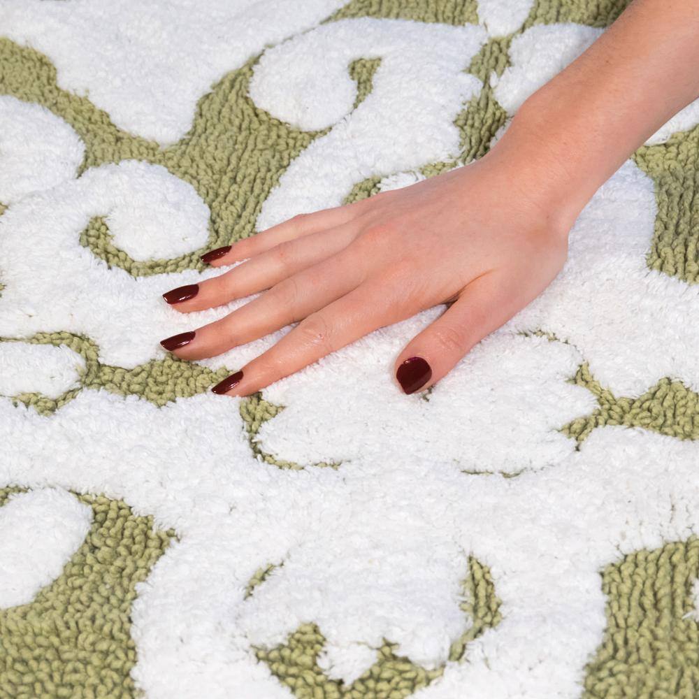 Iron Gate Green and White Cotton Tufted Bath Rug Set