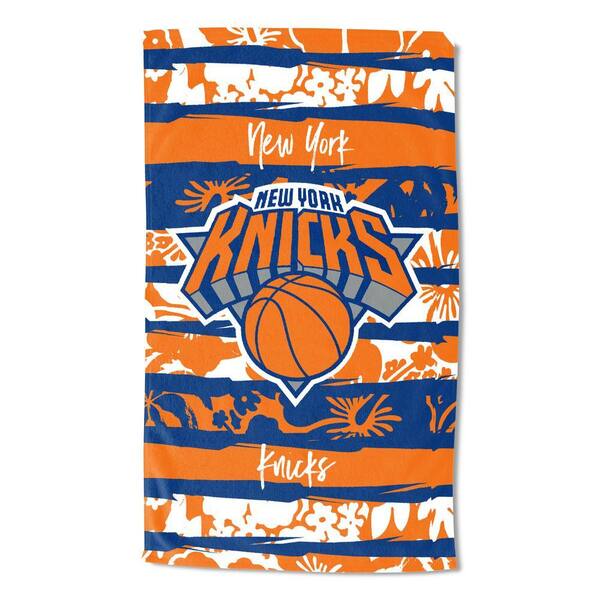 NBA Knicks Cotton/Polyester Blend Graphic Multicolor Pocket Beach Towel