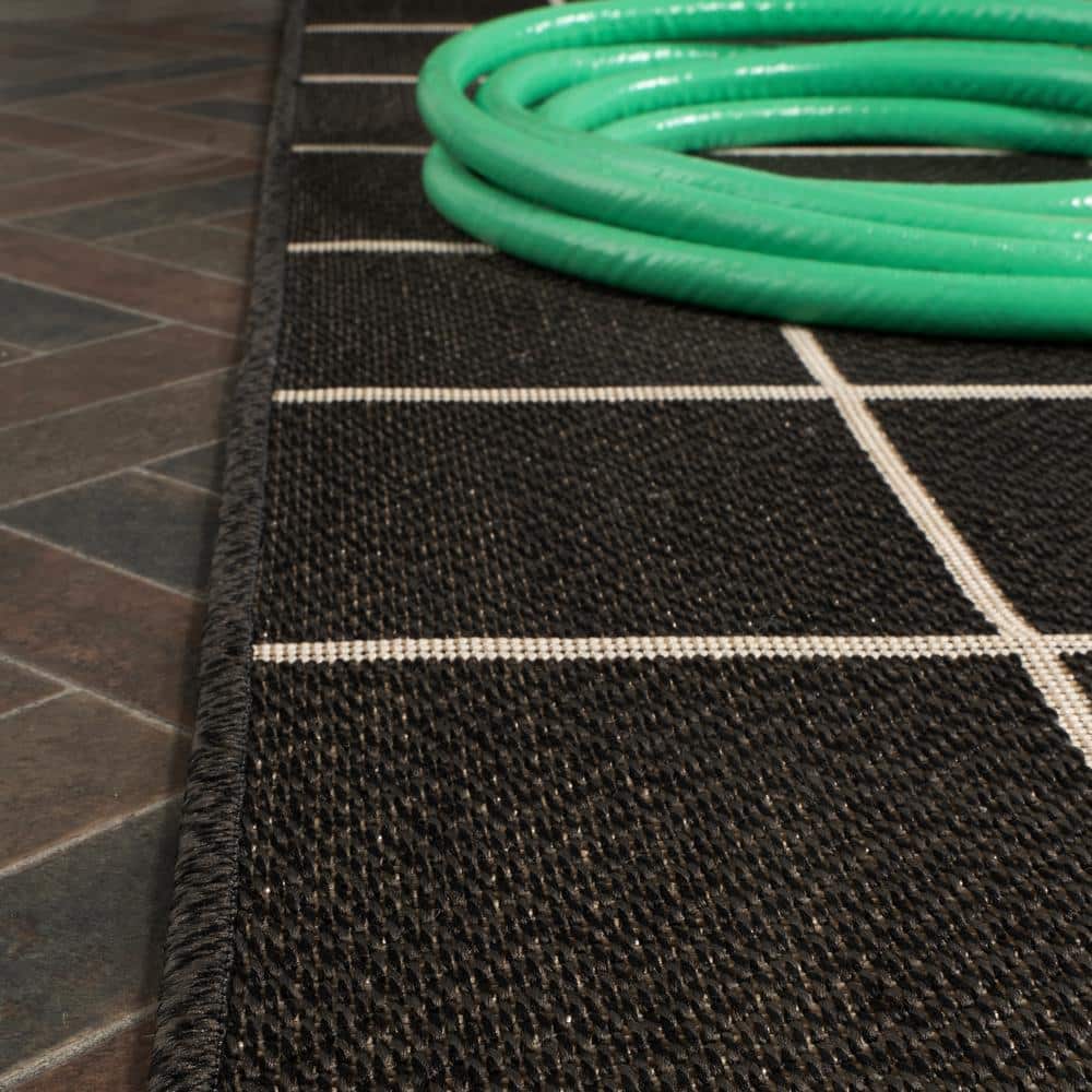 Mid-Century Modern Geometric Black and Cream 5' x 8' Indoor/Outdoor Rug
