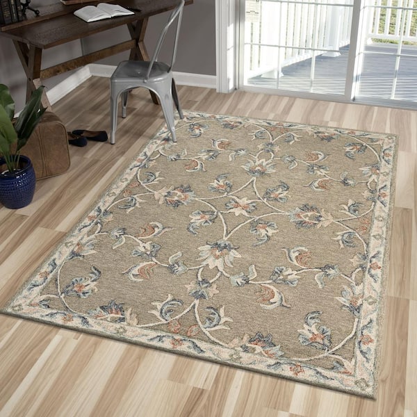 Rory Classic Cream/Gray 5 ft. x 7 ft. Mirroring Floral Bloom Area Rug