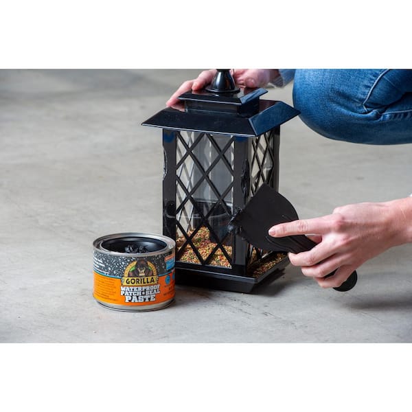 Gorilla 16 oz. Waterproof Patch and Seal Rubberized Sealant Black Spray  Paint 104052 - The Home Depot