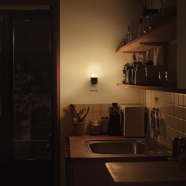 Candle LED Night Light Plug in 2-Pack, Dusk to Dawn 3000K Soft White