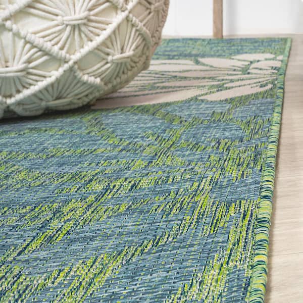 https://images.thdstatic.com/productImages/12d0c267-e794-43a5-bf8d-3c323886003c/svn/cream-green-jonathan-y-outdoor-rugs-smb110d-210-a0_600.jpg