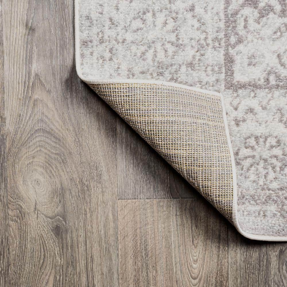 Medallion Mirage Gray and Cream 8' x 10' Synthetic Area Rug