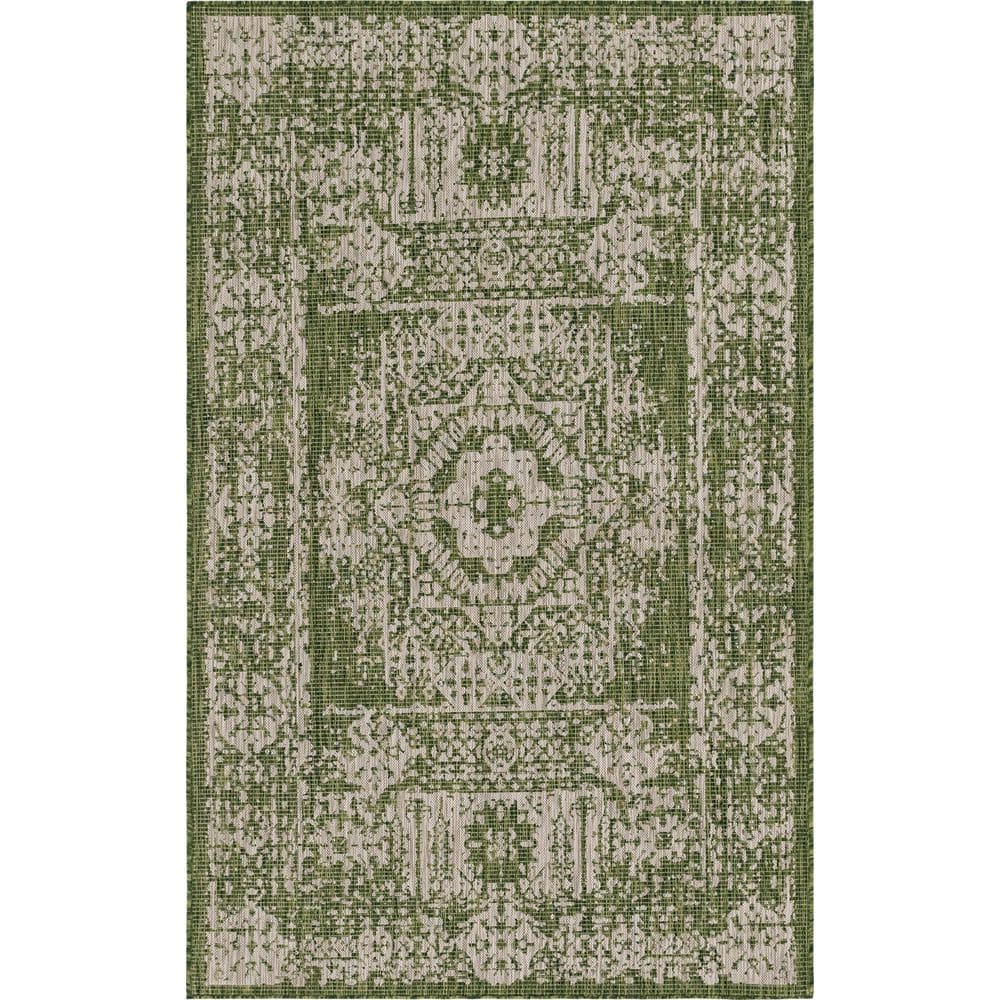 Green Synthetic Rectangular Outdoor Stain-Resistant Rug