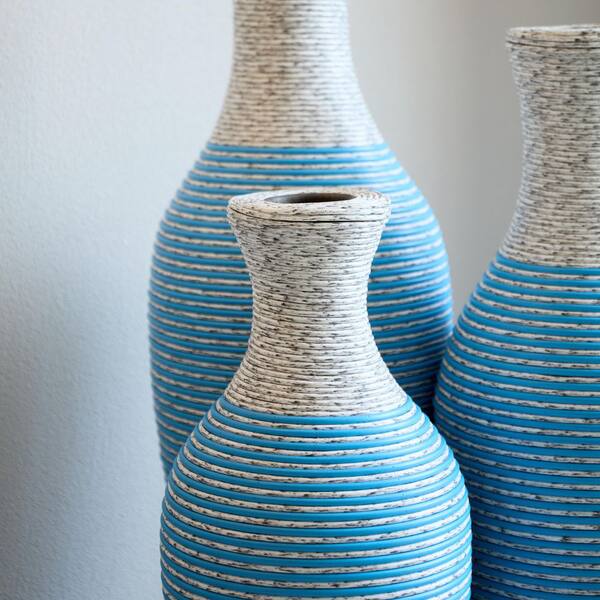 21 in., 25 in., 29 in. Blue Plastic Cylinder Desktop Vase