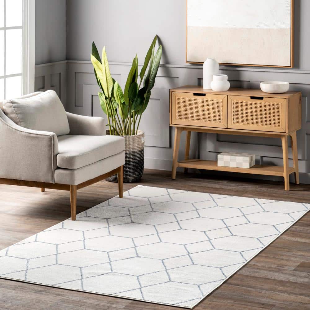 Veronica Blue Geometric Synthetic 5' x 8' Area Rug
