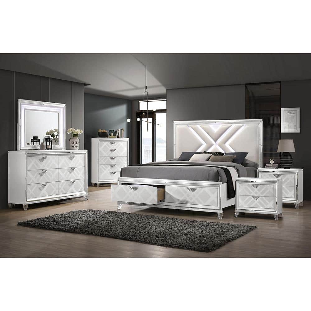 Furniture of America Rusconi 6-Piece White Wood Queen Bedroom Set ...