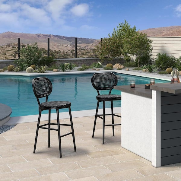 Outdoor pool bar discount stools