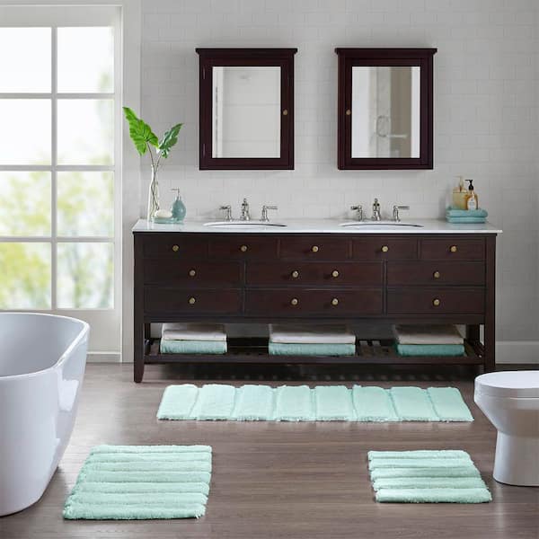 24 in. x 58 in. Light Green 100% Polyester Tufted 1500 GSM Bath Rug