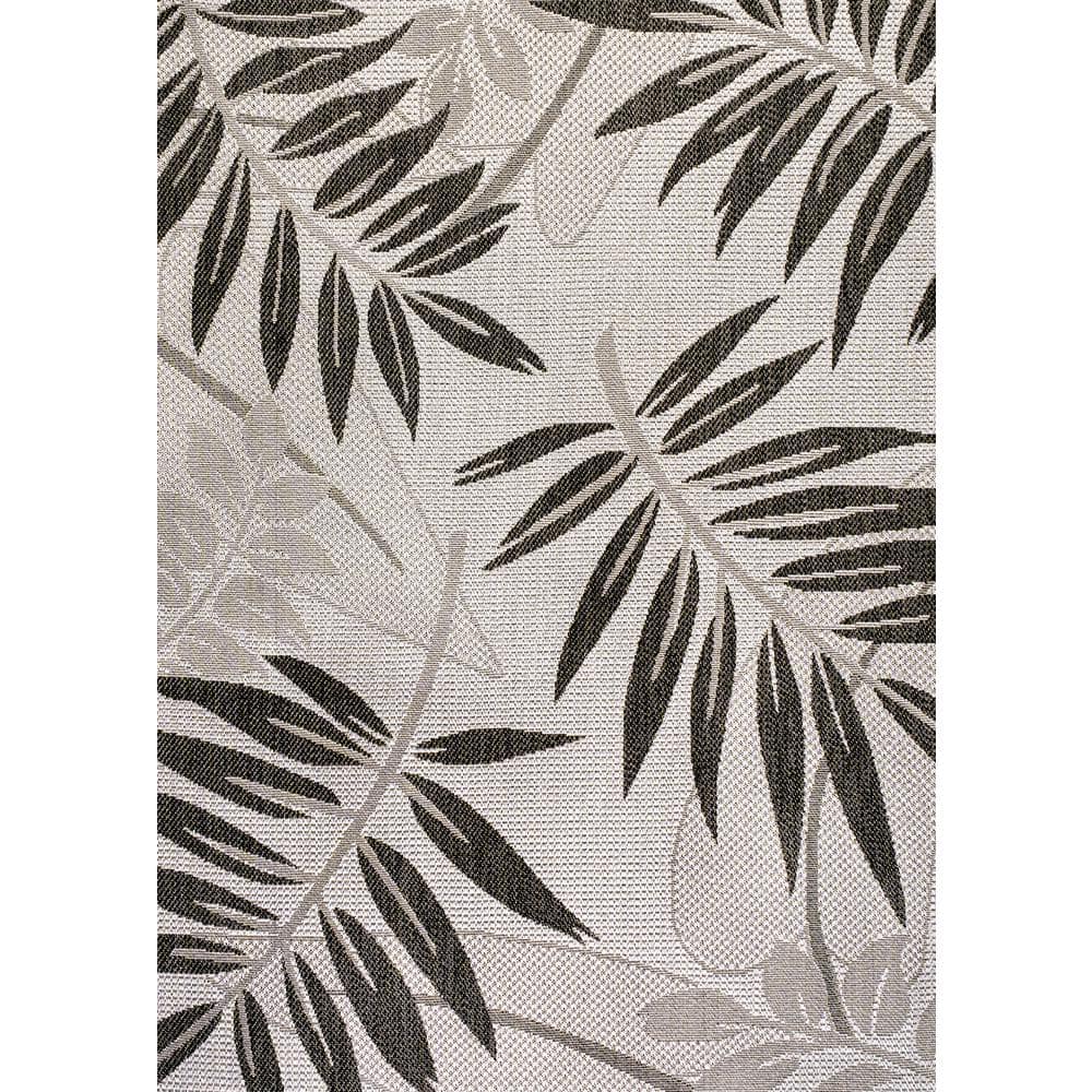Gray/Black Floral Synthetic Reversible Rectangular Area Rug 5x8 Feet