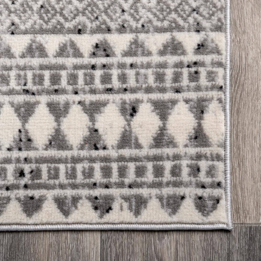 Modern Geometric Gray 10' x 14' Easy-Care Synthetic Area Rug