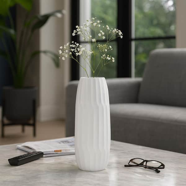 Liv & Skye 14 in. White Ceramic Novelty Design Decorative Vase