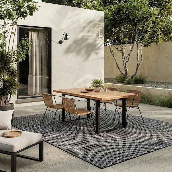 Horizon Indoor/Outdoor Black 8 ft. x 10 ft. Geometric Contemporary Area Rug