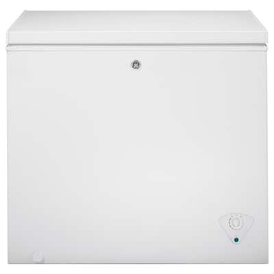 7 cu. ft. Manual Defrost Chest Freezer in White