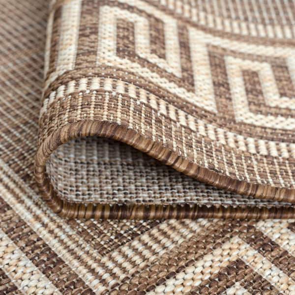 https://images.thdstatic.com/productImages/13547393-912e-5cca-b56b-2adb5fd1abdf/svn/brown-tayse-rugs-outdoor-rugs-eco1003-5x8-1f_600.jpg