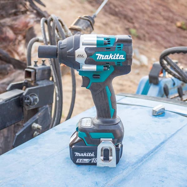 Makita 18V LXT Lithium-Ion Brushless Cordless 4-Speed Mid-Torque 1