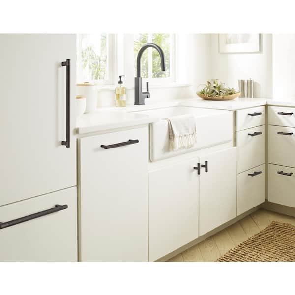Bronx 3 in. or 3-3/4 in. (76mm or 96mm) Modern Oil Rubbed Bronze Bar Cabinet Pull