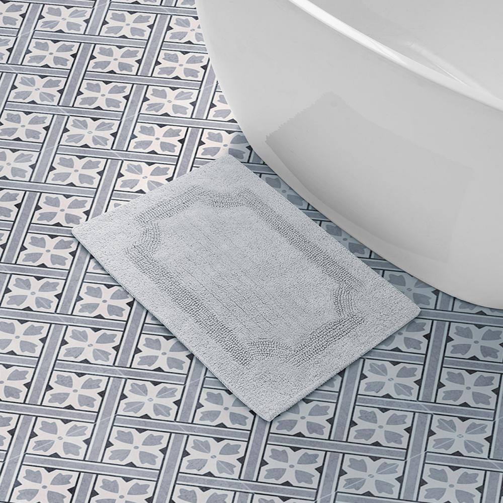 Laura Ashley Light Gray Reversible Cotton Bath Rug 17" x 24"
