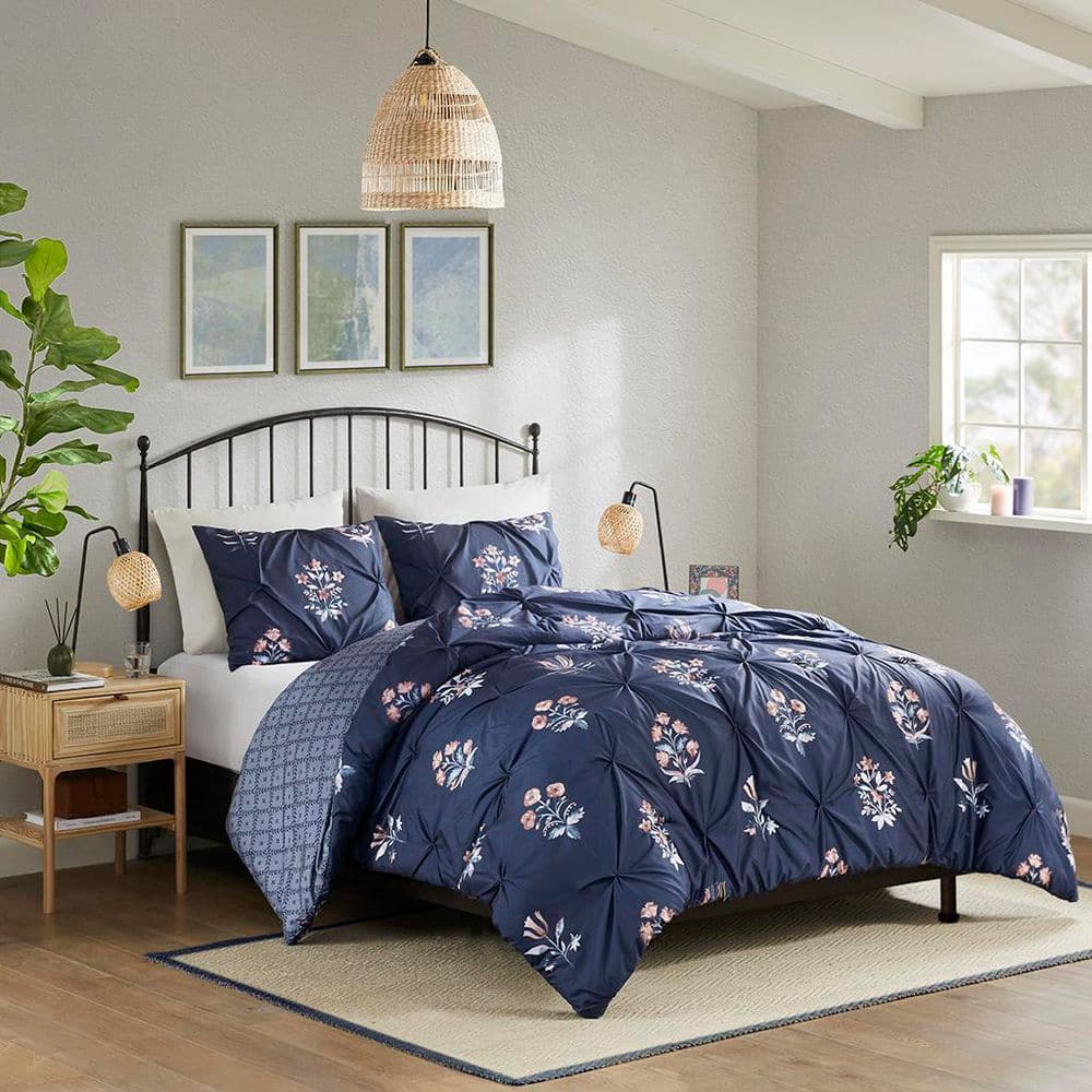 Navy Floral Pintuck Cotton Full/Queen Bedspread Set