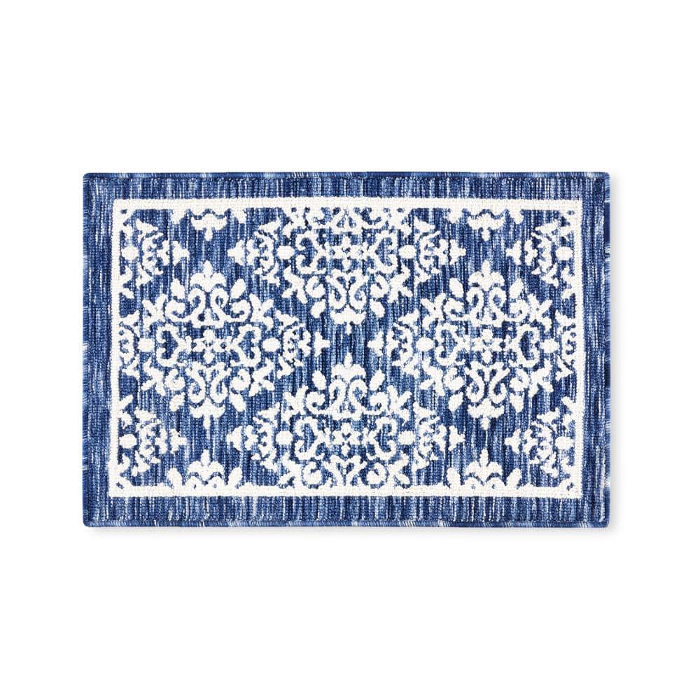 Walker Navy Blue Tufted Medallion Washable Rug 2' x 3'