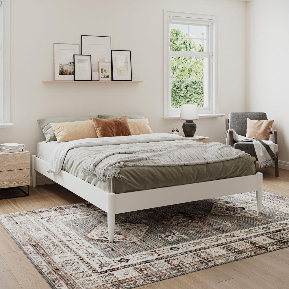 Key West Basic White Solid Wood Frame Queen Platform Bed price history on PriceWatchPro