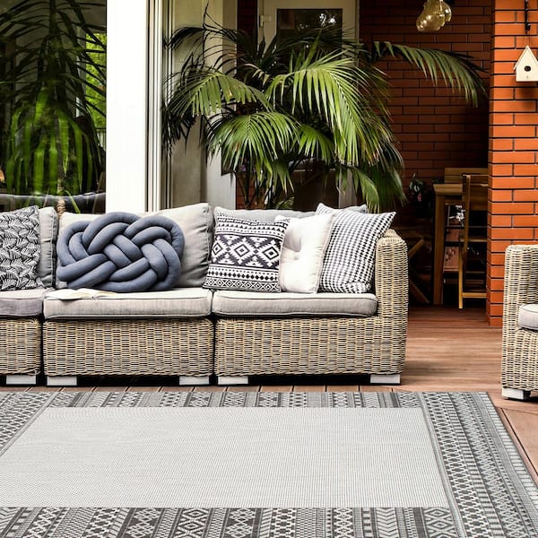 Outdoor Waterproof Rugs