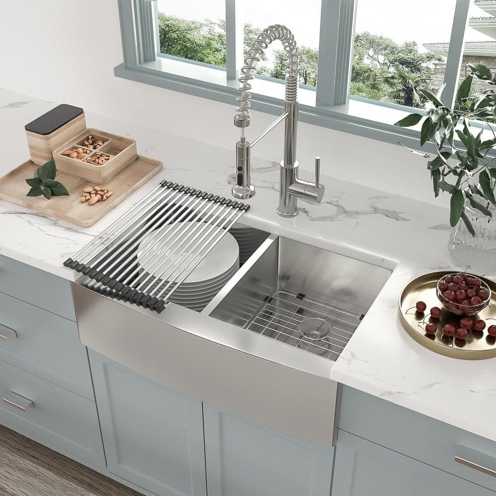 33'' Brushed Stainless Steel Double Bowl Farmhouse Kitchen Sink with Accessories