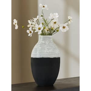 Signature DESIGN BY ASHLEY Girtha 16 in. Black Resin Urn