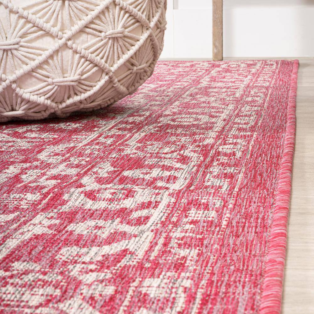 Fuchsia and Light Gray 9' x 12' Bohemian Medallion Rug
