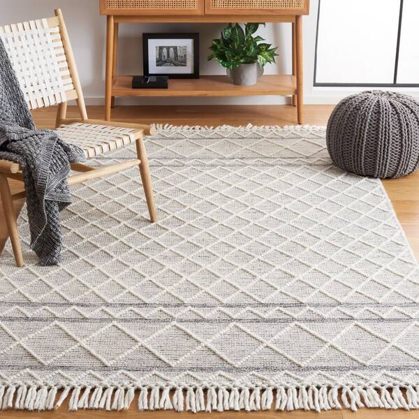 Vermont 6 ft. x 9 ft. Gray/Ivory Tribal Area Rug