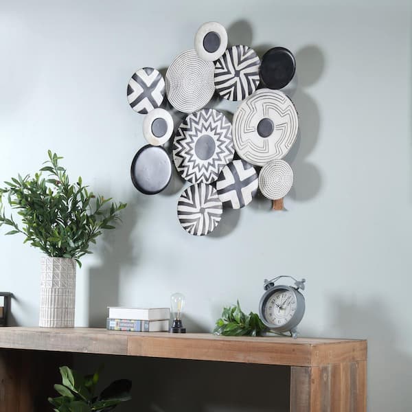 LuxenHome Metal Black and White Abstract Wall Art WHA536 - The