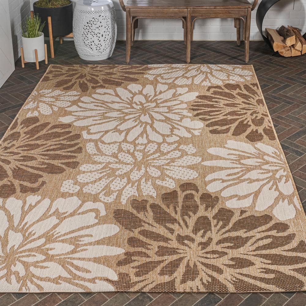 Brown and Cream Floral Synthetic Rectangular Area Rug, 5'3" x 7'7"