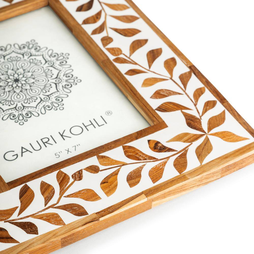 Classic 5x7 Brown and White Wood Inlay Picture Frame