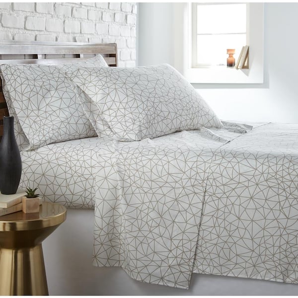 Southshore Fine Linens Geometric Maze 4-Piece Taupe Maze on White Microfiber King Sheet Set