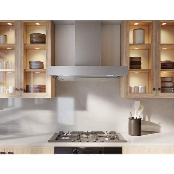 Zephyr Como 30 in. 600 CFM Wall Mount Range Hood with LED Lights