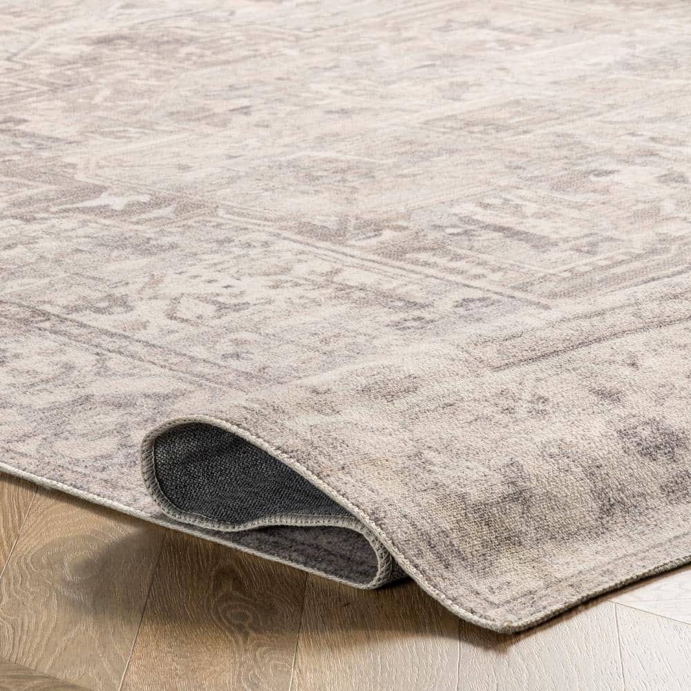 Brielle 6' Round Gray Synthetic Medallion Area Rug