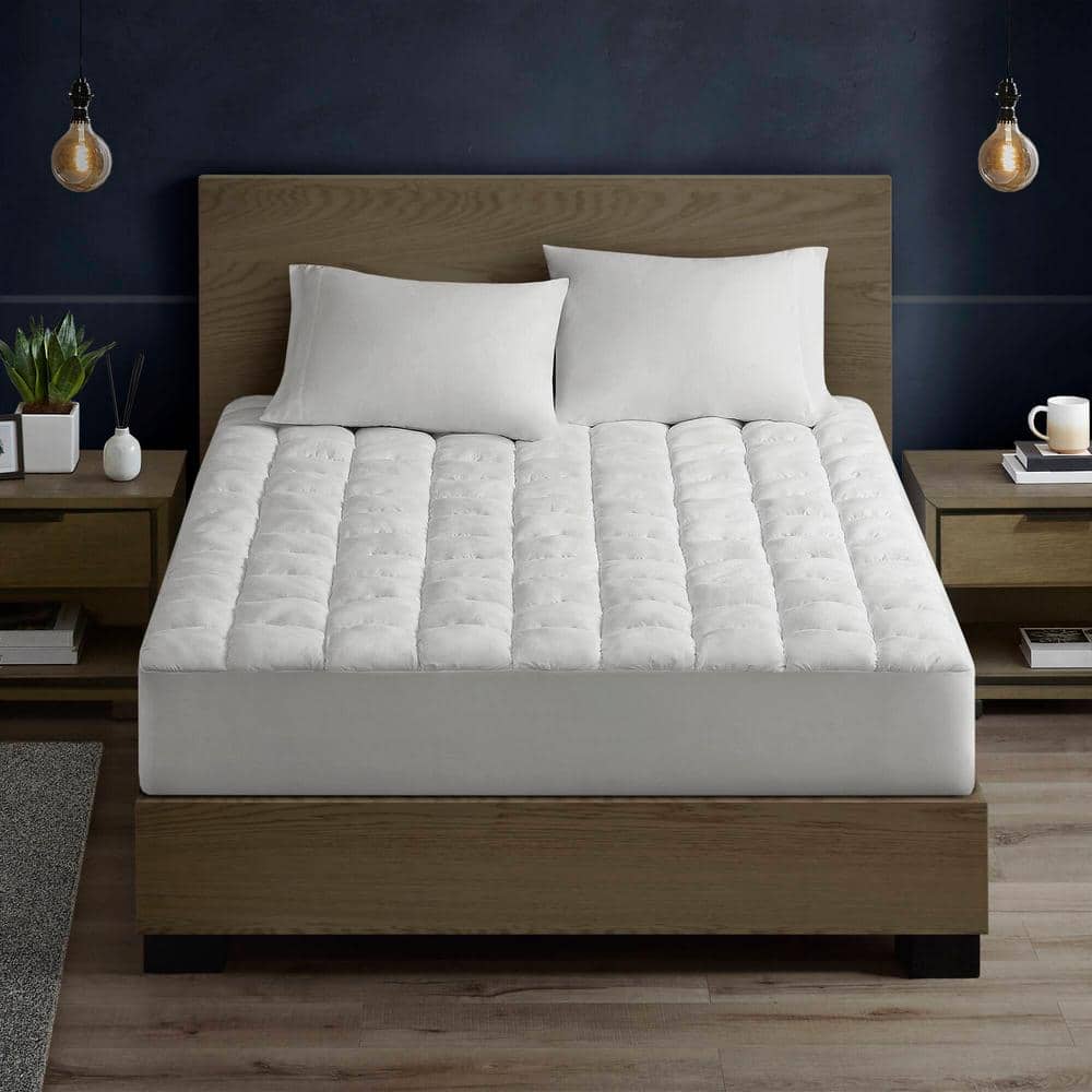 Twin White Down Alternative Mattress Pad with 3D Puff Stitching