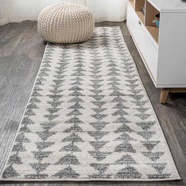 Aisha Moroccan Triangle Geometric Cream/Gray 2 ft. x 8 ft. Runner Rug