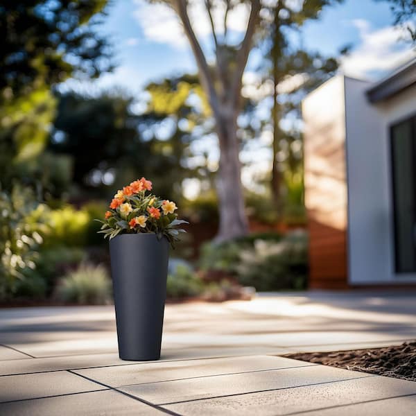 8 in. Medium Granite Gray Concrete Round planter / Pot with Drainage Holes