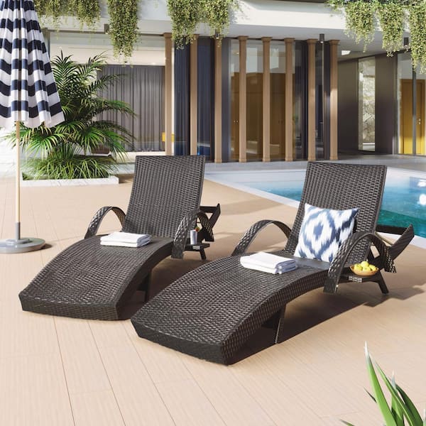 Unbranded Dark Brown 2-Piece Wicker Outdoor Chaise Lounge Chairs Pool Reclining Chair with Adjustable Backrest Pull-Out Side Table