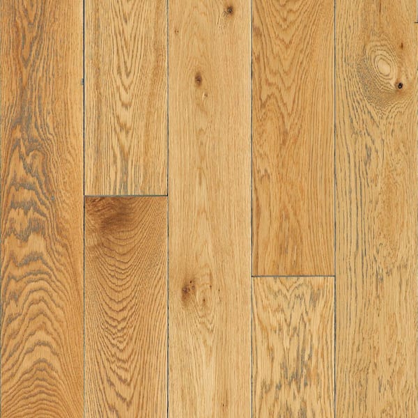 Bruce American Vintage Hazelnut Red Oak 3/4 in. T x 5 in. W Wire Brushed Solid Hardwood Flooring (23.5 sq.ft./ctn)