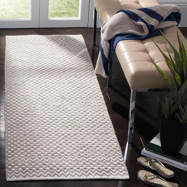 Boston Gray 2 ft. x 7 ft. Chevron Runner Rug