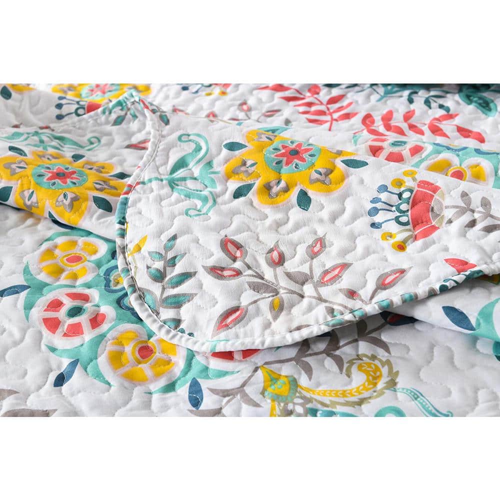 King White Microfiber Bohemian Floral Quilt Set
