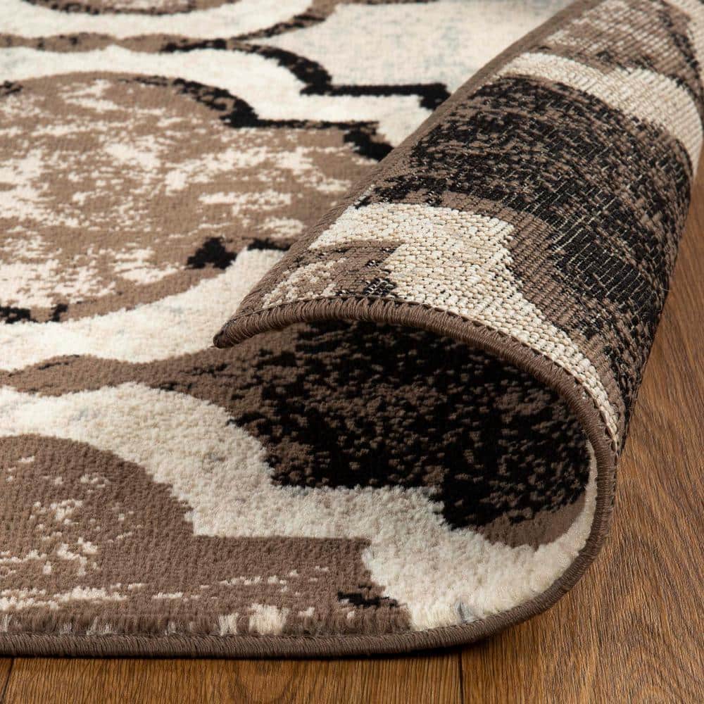 Ivory and Gray Synthetic Trellis Area Rug, 4' x 6'