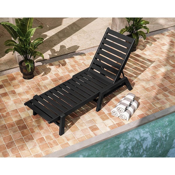 Grant Park Black Chaise Lounge