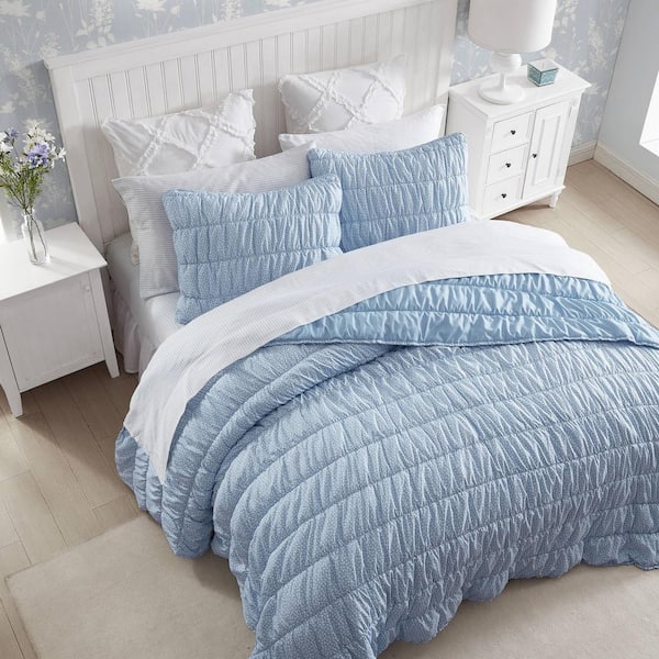 Laura Ashley King Size Quilt Set Cotton Reversible Bedding with Matching  Shams, Ideal for All Seasons & Pre-Washed for Added Softness, Breeze Blue