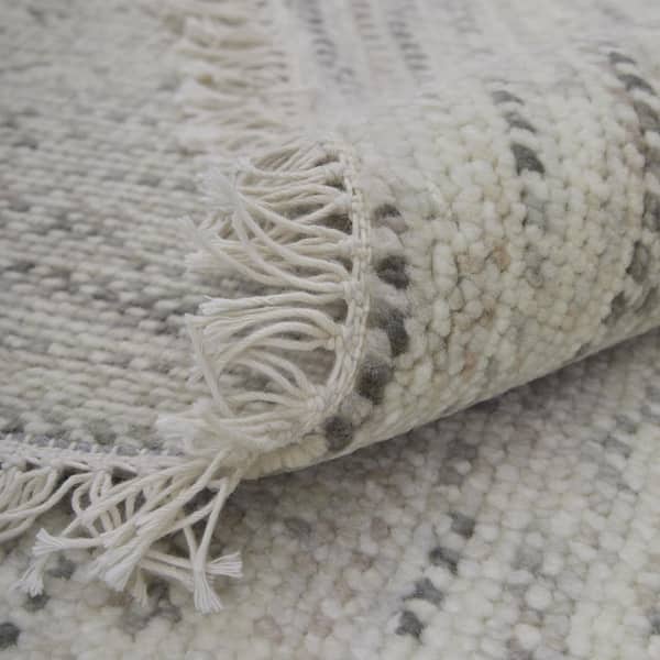 2 ft. x 3 ft. Ivory and Gray Wool Hand Knotted With Fringe Area Rug