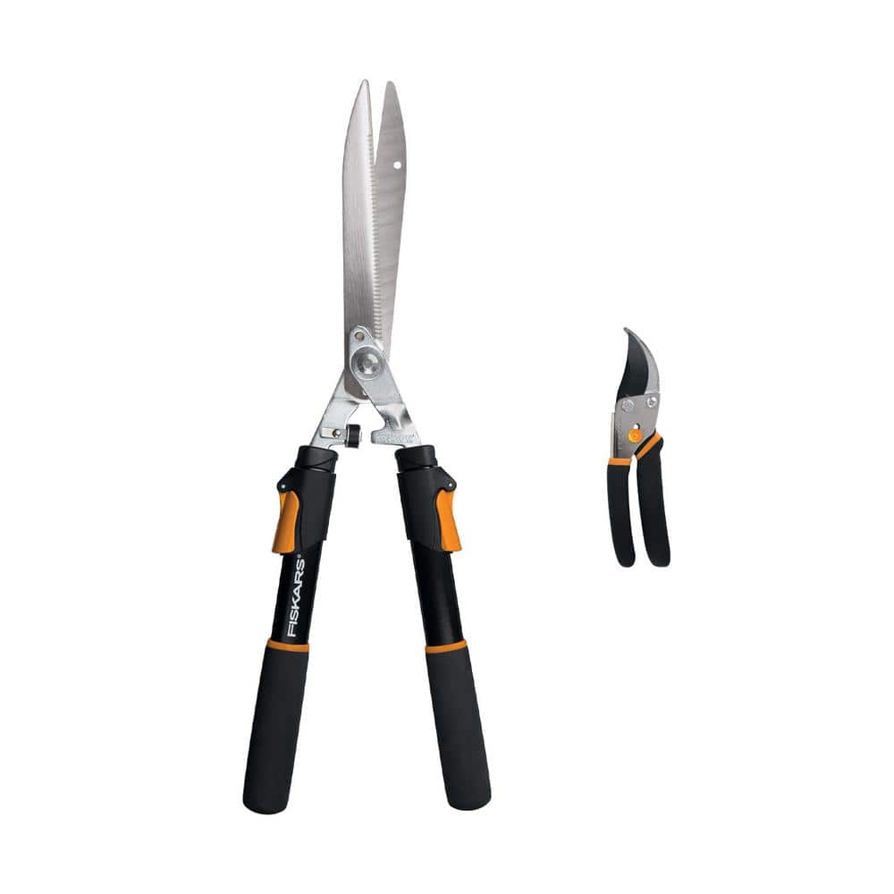 Fiskars 2-Piece Set with 5.5 in. Bypass Pruner and 9 in. Telescoping Hedge Shears 1067031