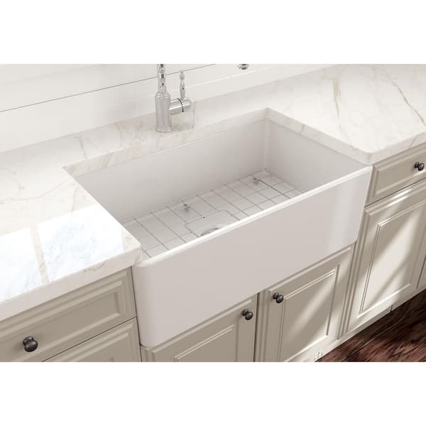 Classico Farmhouse Apron Front Fireclay 30 in. Single Bowl Kitchen Sink with Bottom Grid and Strainer in White Classico Farmhouse Apron Front Fireclay 30 in. Single Bowl Kitchen Sink with Bottom Grid and Strainer in White